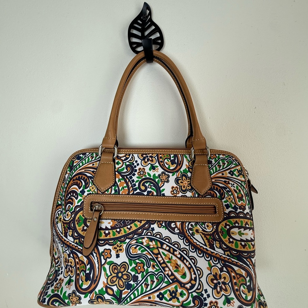 Giani Bernini Stylish Paisley Handbag with Tan Accents - Picture 3 of 7